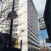 Hawthorn Suites exterior