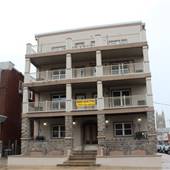 5052 Walnut