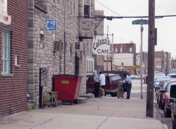 Max's Pub - Colanzi's Cafe
