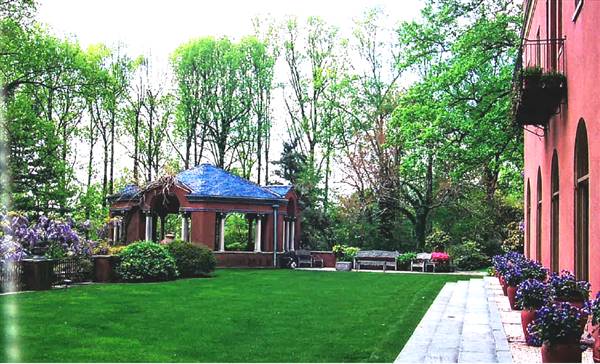 Rock Rose Estate