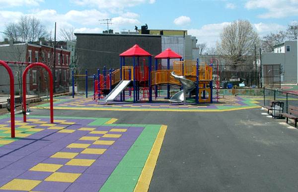 33rd & Wallace Playground