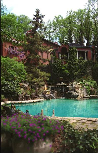 Rock Rose Estate